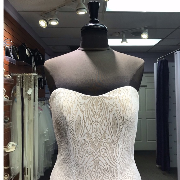 Lia Mia - Style A455 - Size 8 - Ivory/Nude - Picture 3 of 4